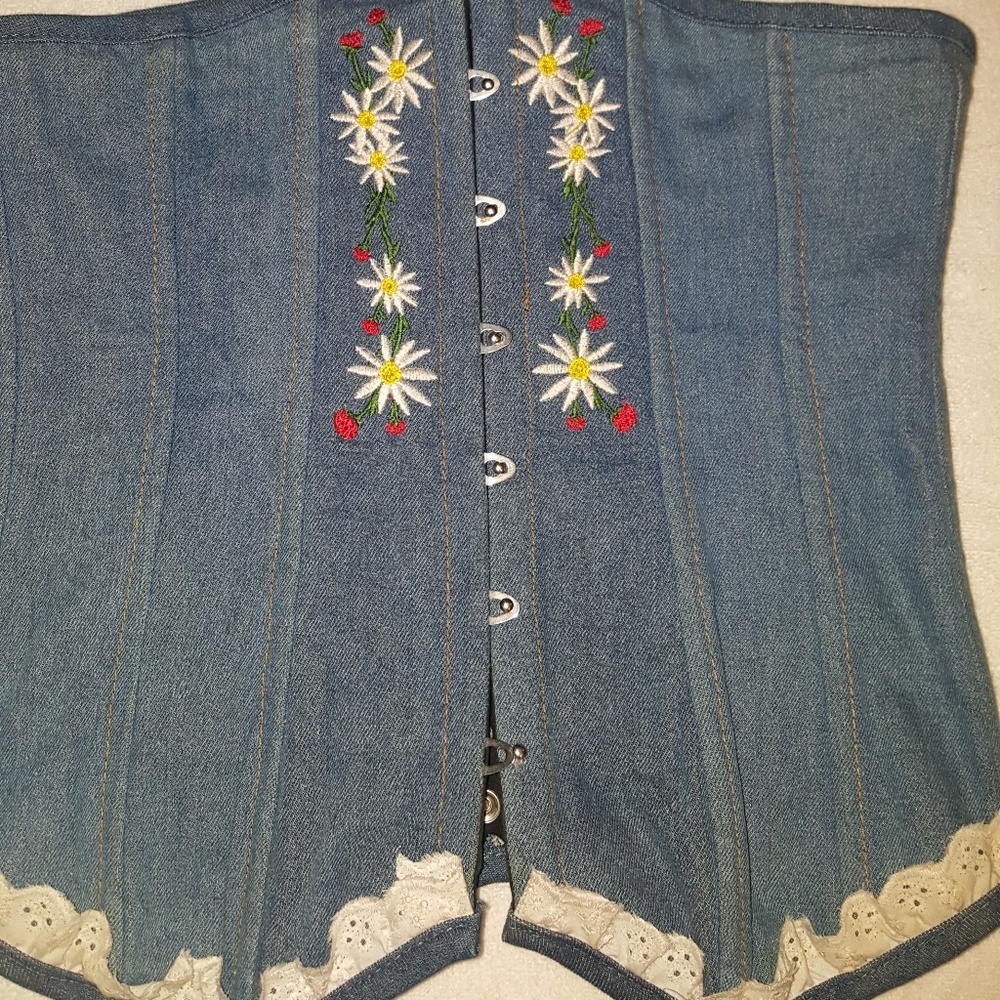bustier